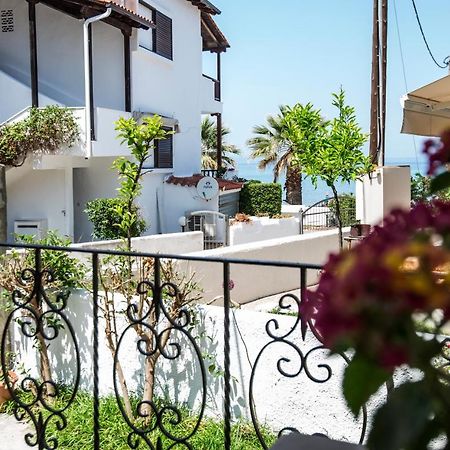 Beachfront Deluxe Apt. Πευκοχώρι Εξωτερικό φωτογραφία
