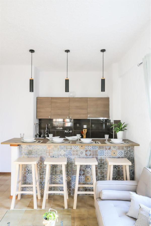 Beachfront Deluxe Apt. Πευκοχώρι Εξωτερικό φωτογραφία