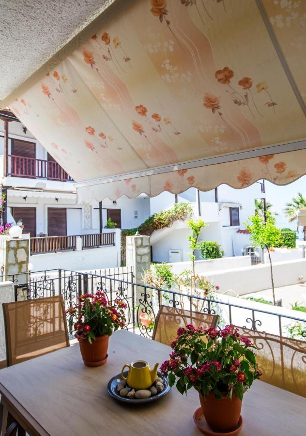 Beachfront Deluxe Apt. Πευκοχώρι Εξωτερικό φωτογραφία